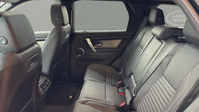 Land Rover Discovery Sport 2.0 D200 Landmark 5dr Auto [5 Seat] Diesel Station Wagon - Image 4